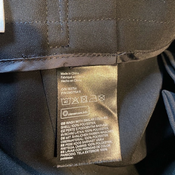 🌟 H&M Black Paperbag Skirt🌟 - Picture 7 of 7